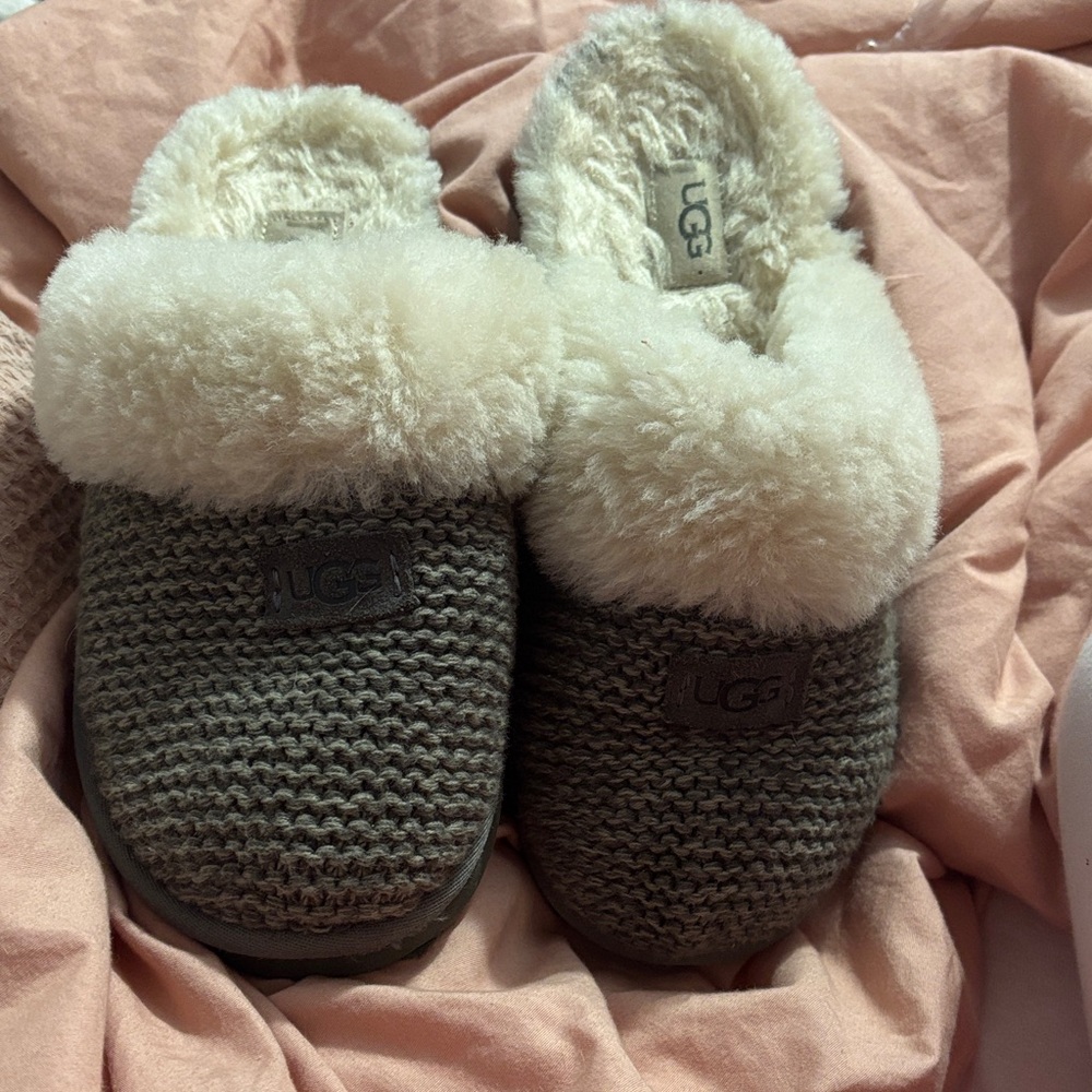 UGG Gray Knit Slippers with Cream Fur